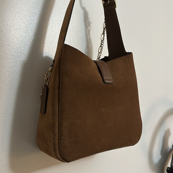 New Viral Coach Hadley - Picture 2 of 8